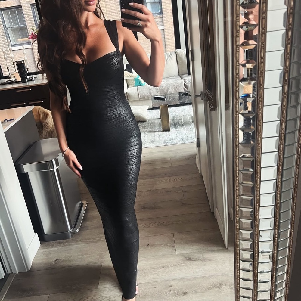 STUNNING Herve Leger BLACK Maxi Dress Ultra luxurious NEW Body Enhancing Shape